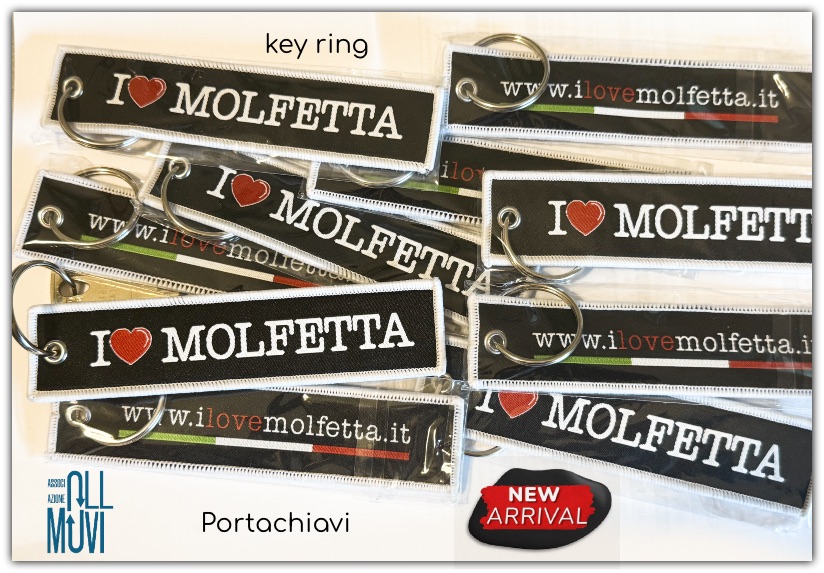 Il Portachiavi che Unisce Cuore e Territorio: I Love Molfetta