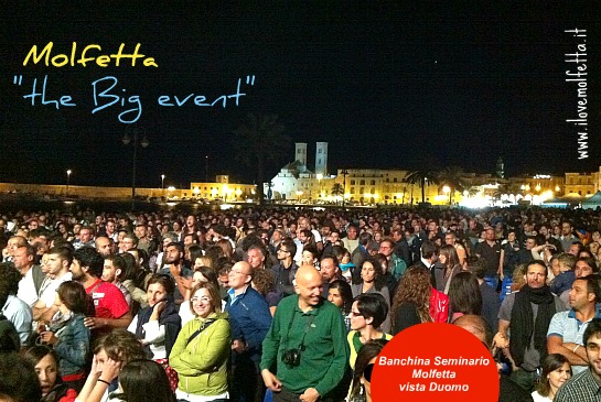 Un mare di gente a Molfetta