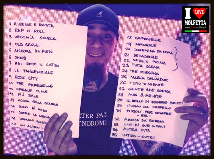 J-Ax promette spettacolo a Molfetta