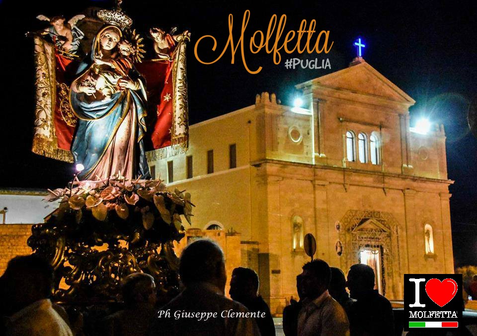 L'icona per mare: lo sbarco e la fiaccolata