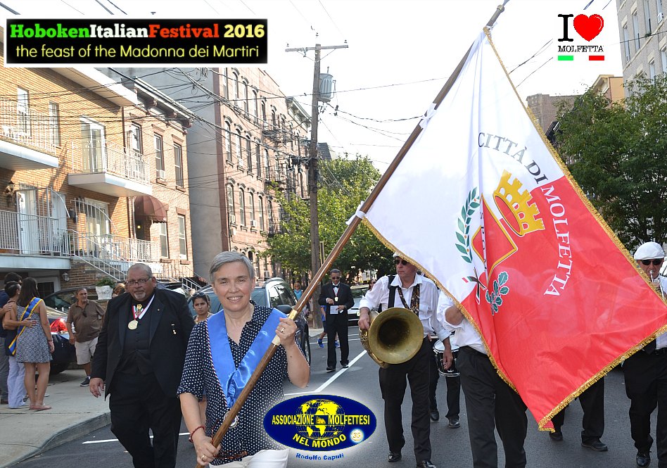 Ad Hoboken sventola la bandiera del Comune di Molfetta