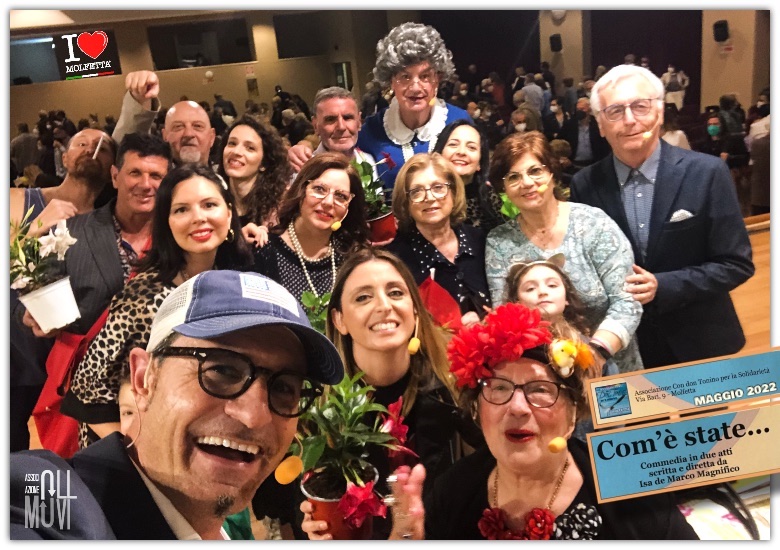 Interviste agli attori della commedia in dialetto molfettese: Com e' state...